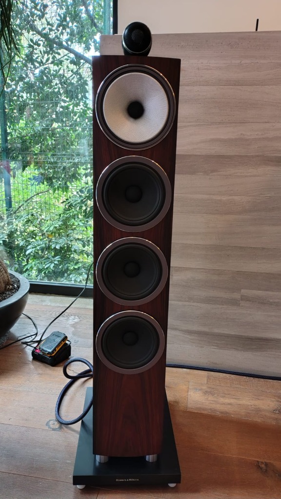 Premium Tower Speaker